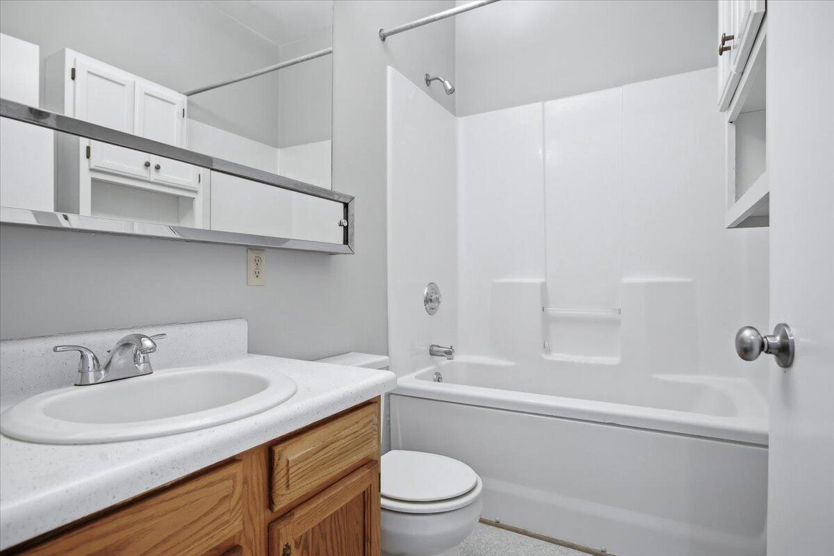 5585 Bent Mountain Road Roanoke, VA 24018 - Photo 17 of 53 20-5885 Bent Mt Rd-20