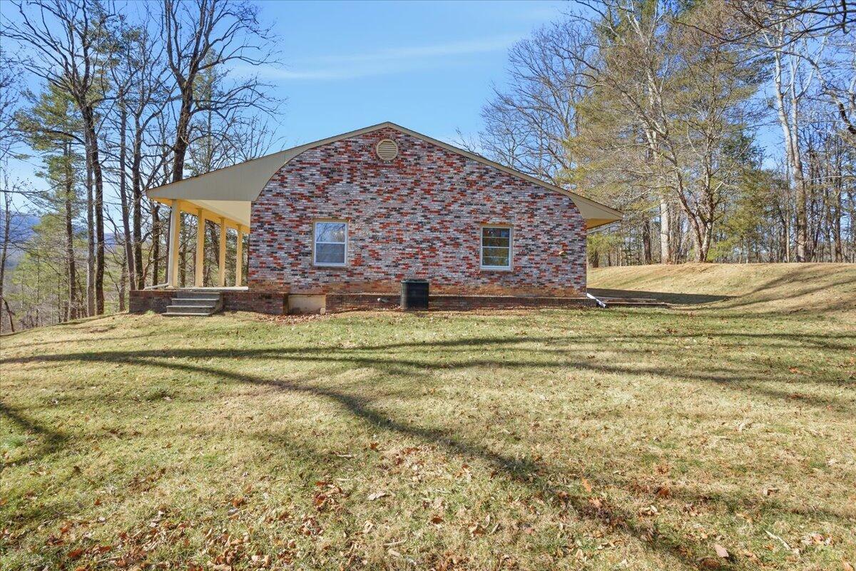 5585 Bent Mountain Road Roanoke, VA 24018 - Photo 44 of 53 45-5885 Bent Mt Rd-45