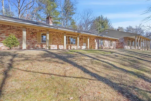 $649,950 | 5885 Bent Mountain Road, Roanoke, VA 24018
