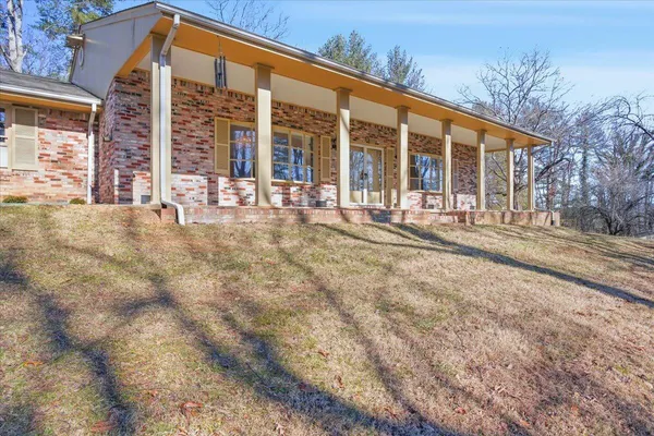 $649,950 | 5885 Bent Mountain Road, Roanoke, VA 24018