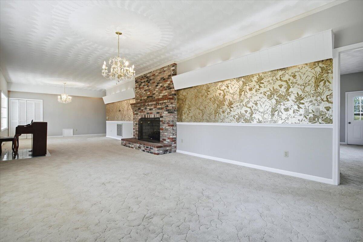 5585 Bent Mountain Road Roanoke, VA 24018 - Photo 7 of 53 08-5885 Bent Mt Rd-8