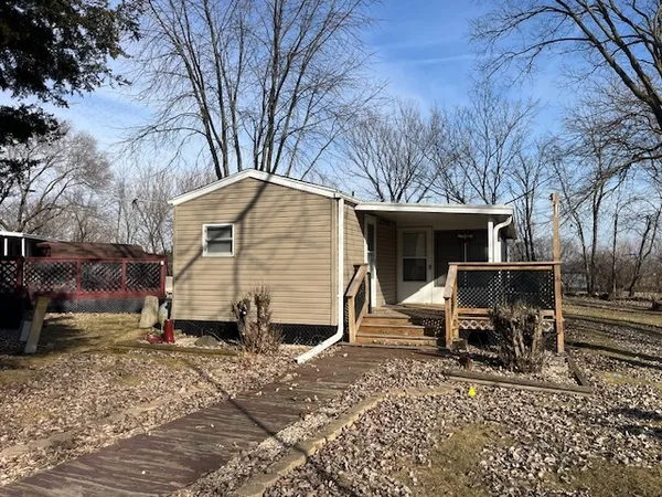 $48,000 | 2795 East 28th Road, Marseilles, IL 61341