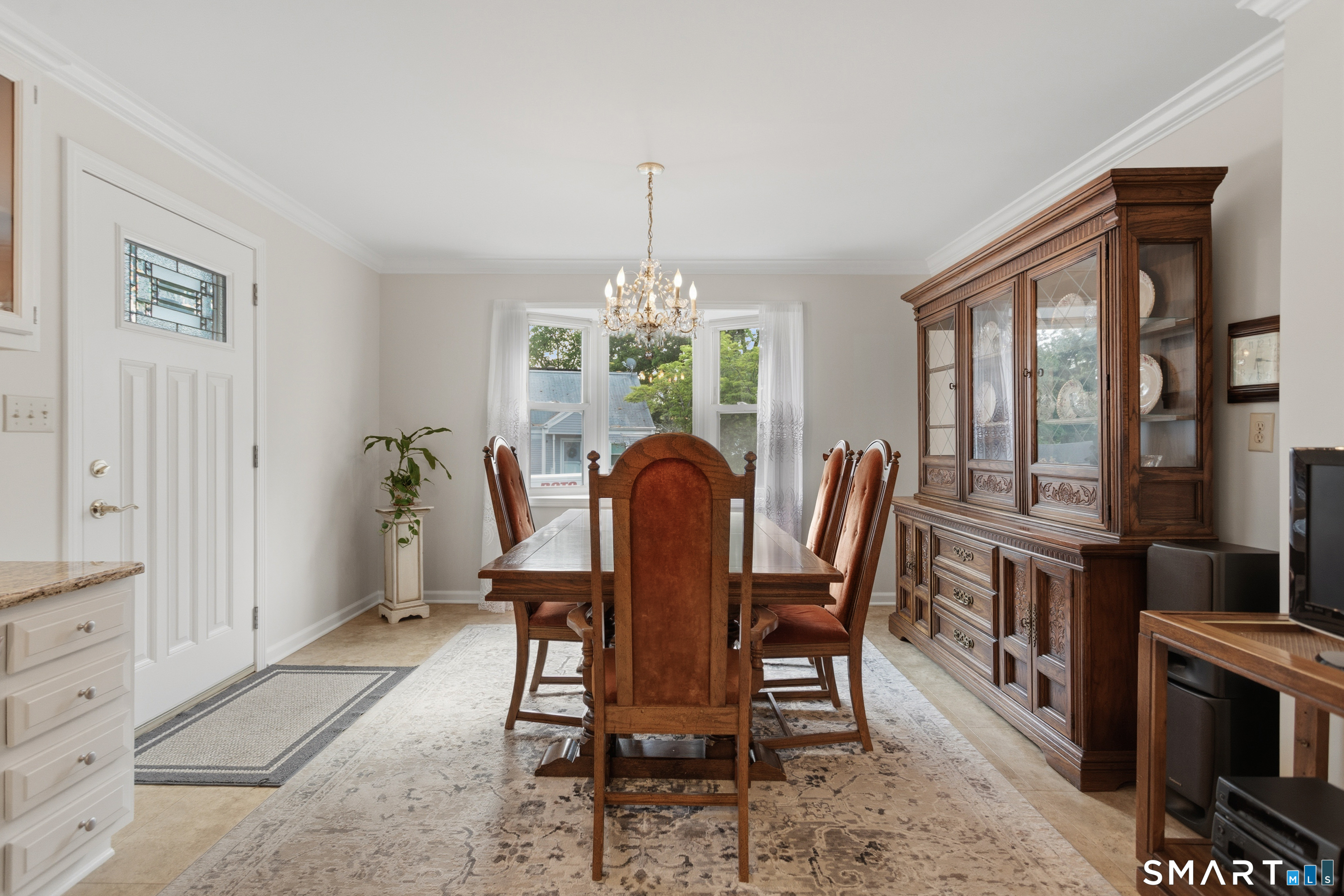 116 Stuart Avenue Norwalk, CT 06850 - Photo 8 of 31
