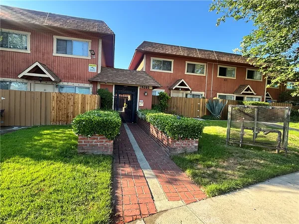$545,000 | 14265 Terra Bella Street, Unit 48, Panorama City, CA 91402