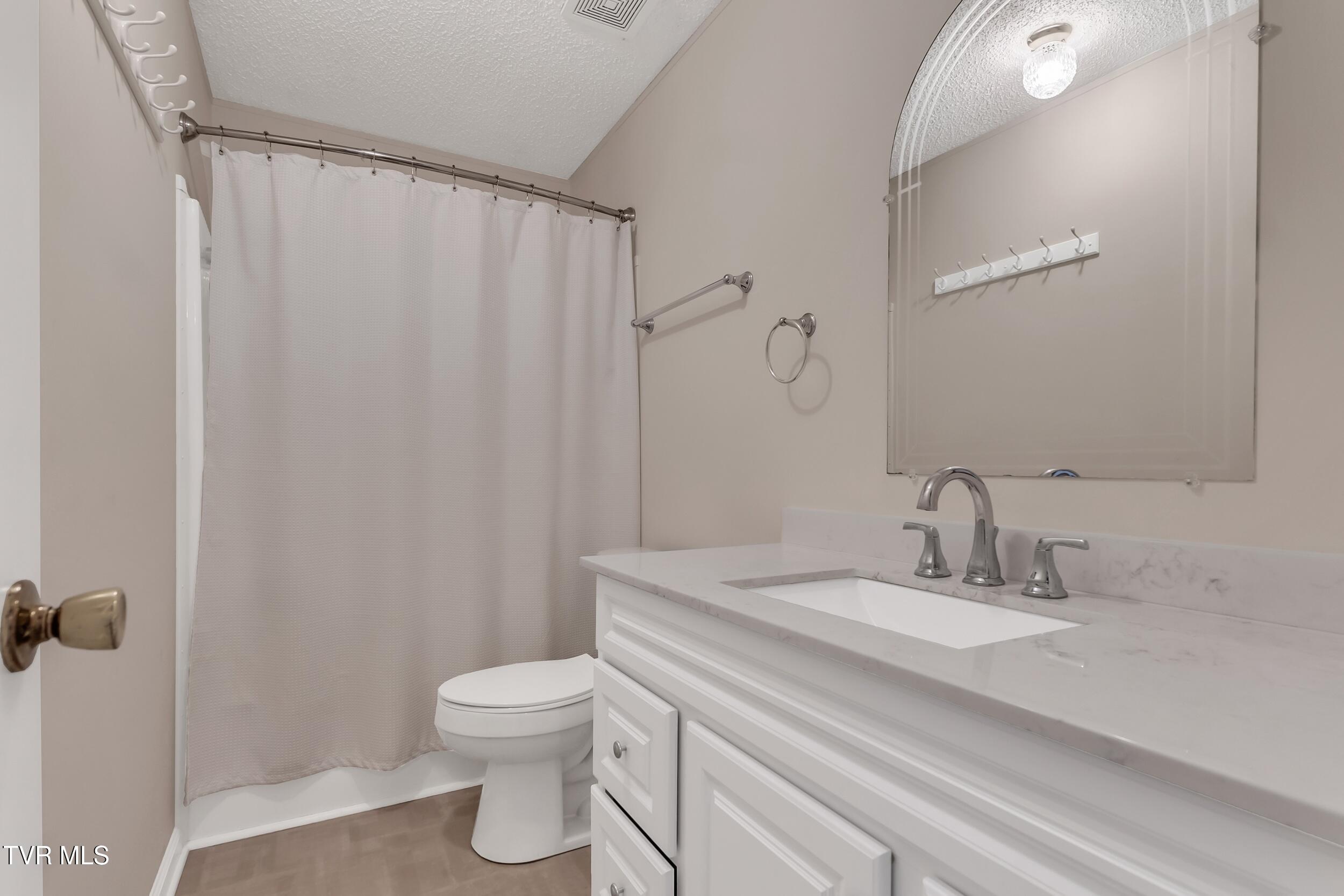540 Government Road Bristol, TN 37620 - Photo 25 of 39 25_arw05441
