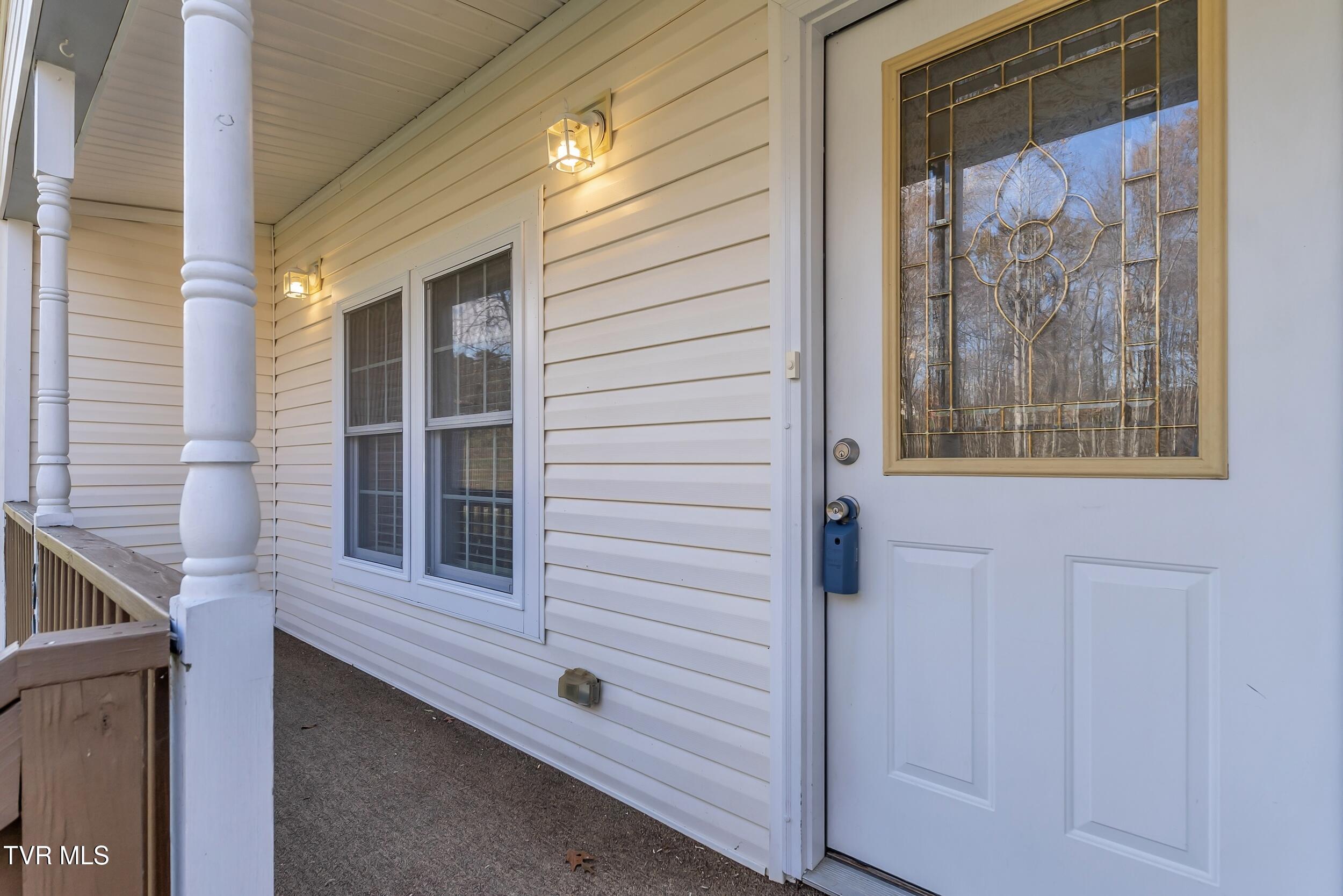 540 Government Road Bristol, TN 37620 - Photo 6 of 39 6_arw05372