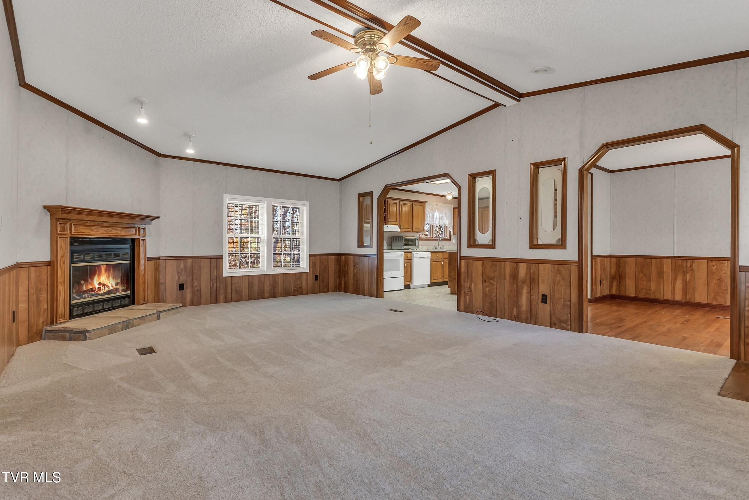 540 Government Road Bristol, TN 37620 - Photo 8 of 39 8_arw05378
