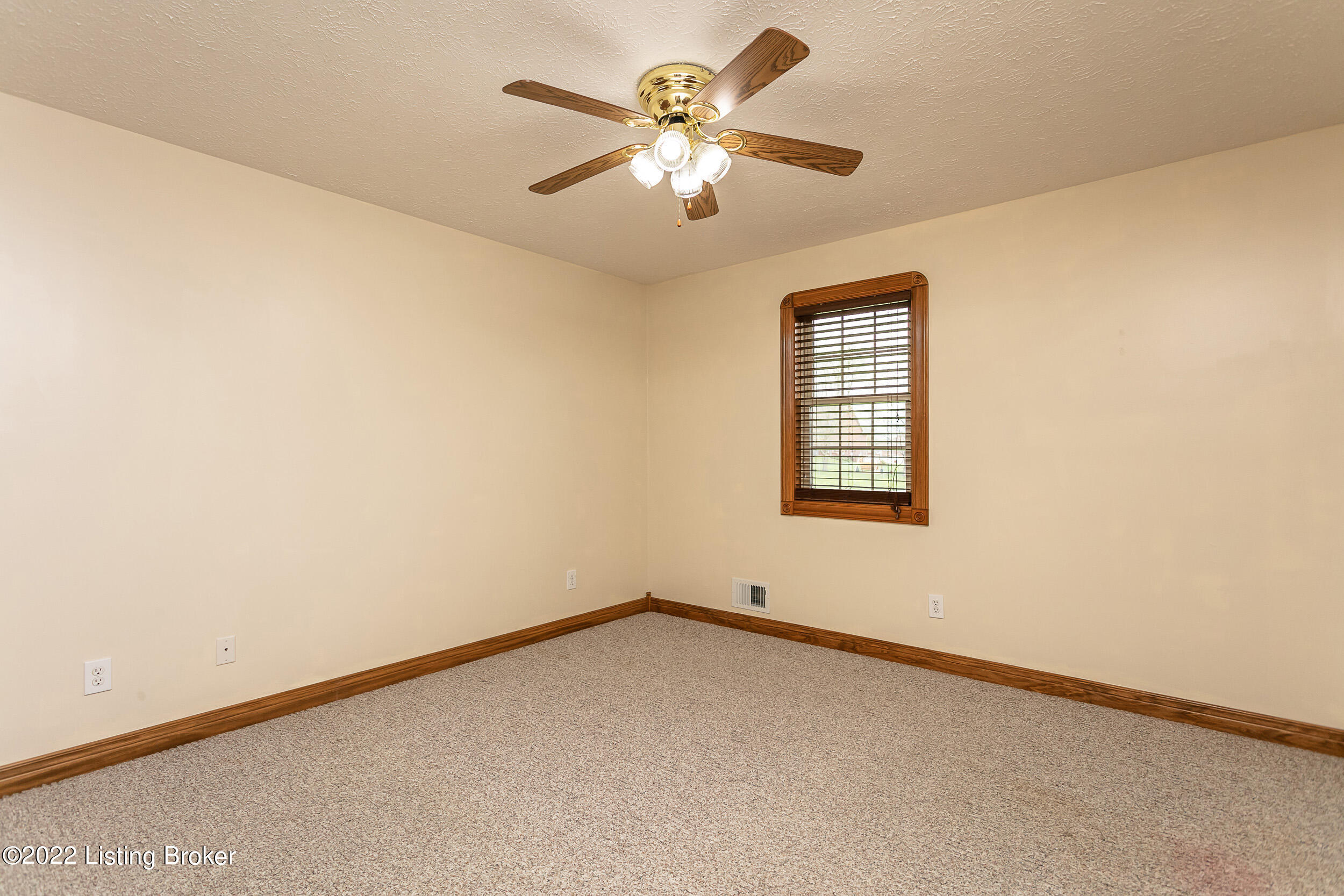 430 Ed Pile Road Bardstown, KY 40004 - Photo 21 of 33 430EdPile-31