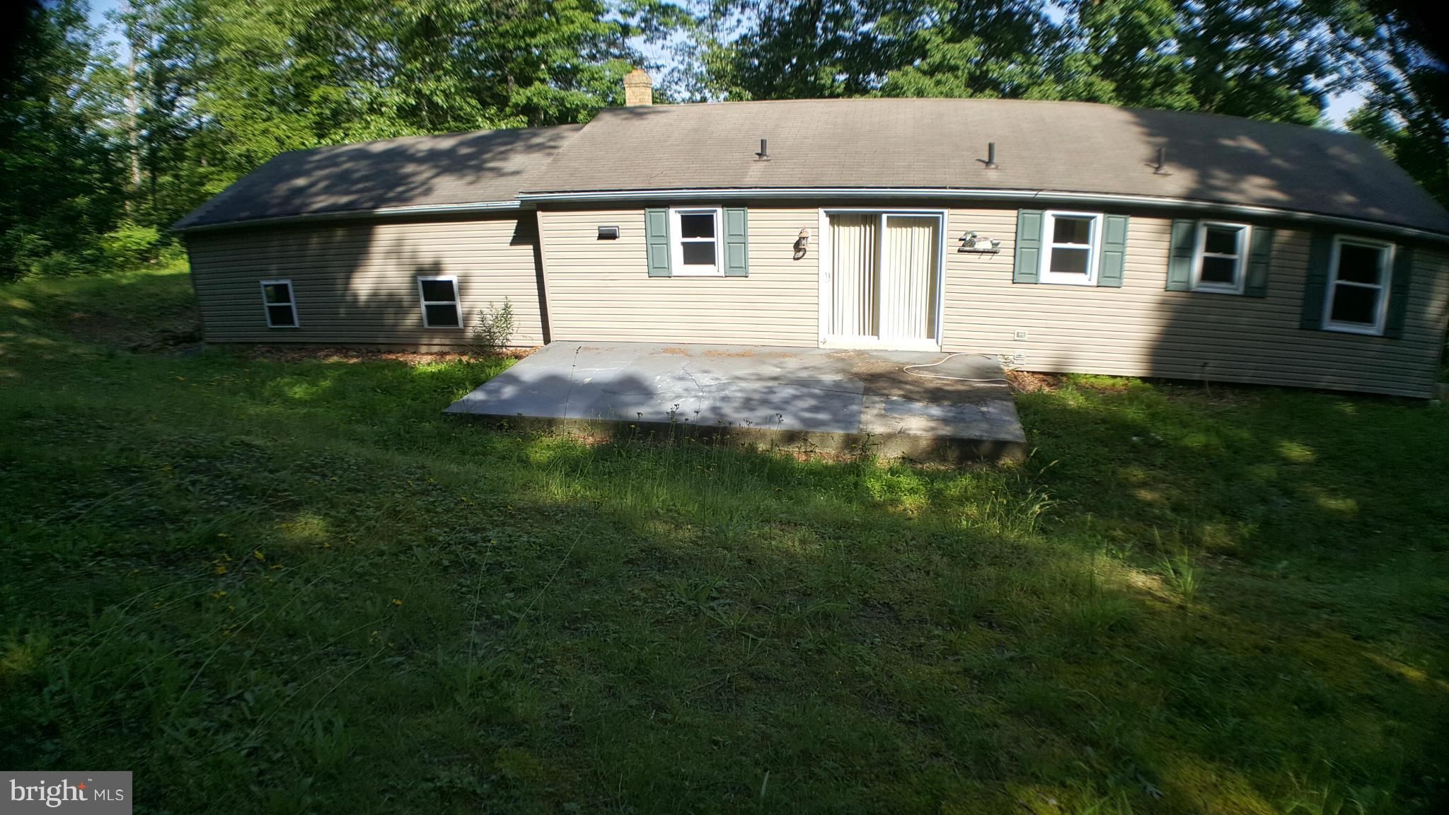 8905 Corner Road Hancock, MD 21750 - Photo 5 of 28 Exterior (Rear)