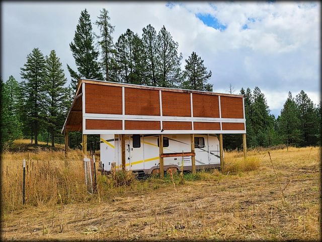 2550 Grimm Road Addy, WA 99101 - Photo 7 of 19