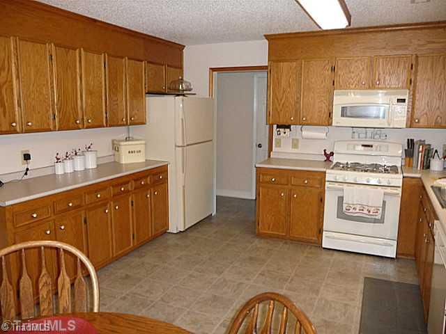 1066 Greenfield Road Walnut Cove, NC 27052 - Photo 9 of 16 Kitchen.