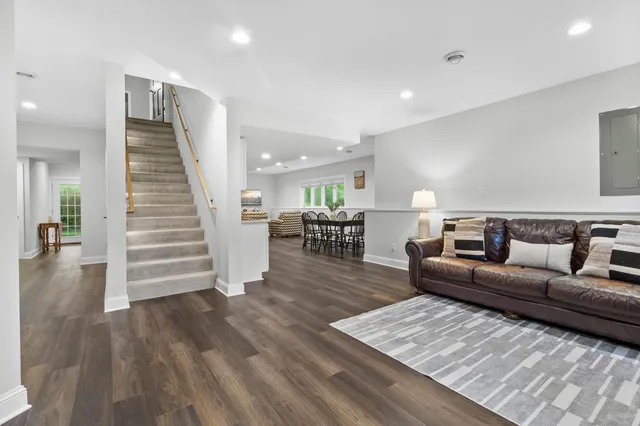 $815,000 | 17702 Layton Court, Lakeville, MN 55044