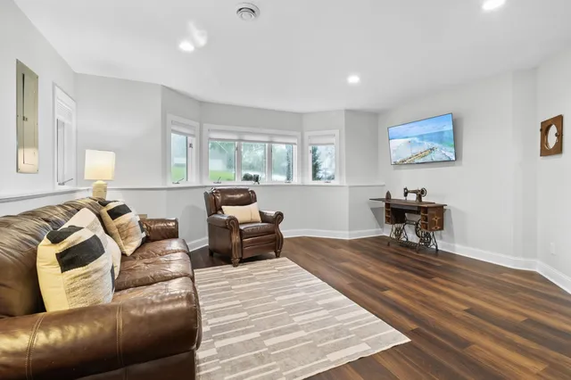 $815,000 | 17702 Layton Court, Lakeville, MN 55044