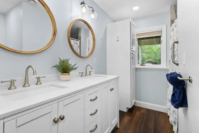 $815,000 | 17702 Layton Court, Lakeville, MN 55044