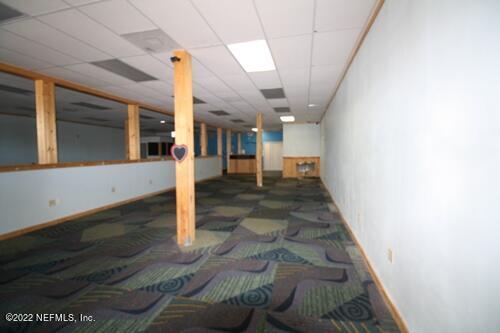 9766 Old St Augustine Road, Unit 7 Jacksonville, FL 32257 - Photo 7 of 9 a view of a hallway