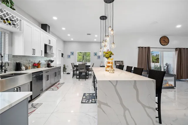 $585,000 | 304 Bradley, Lehigh Acres, FL 33974