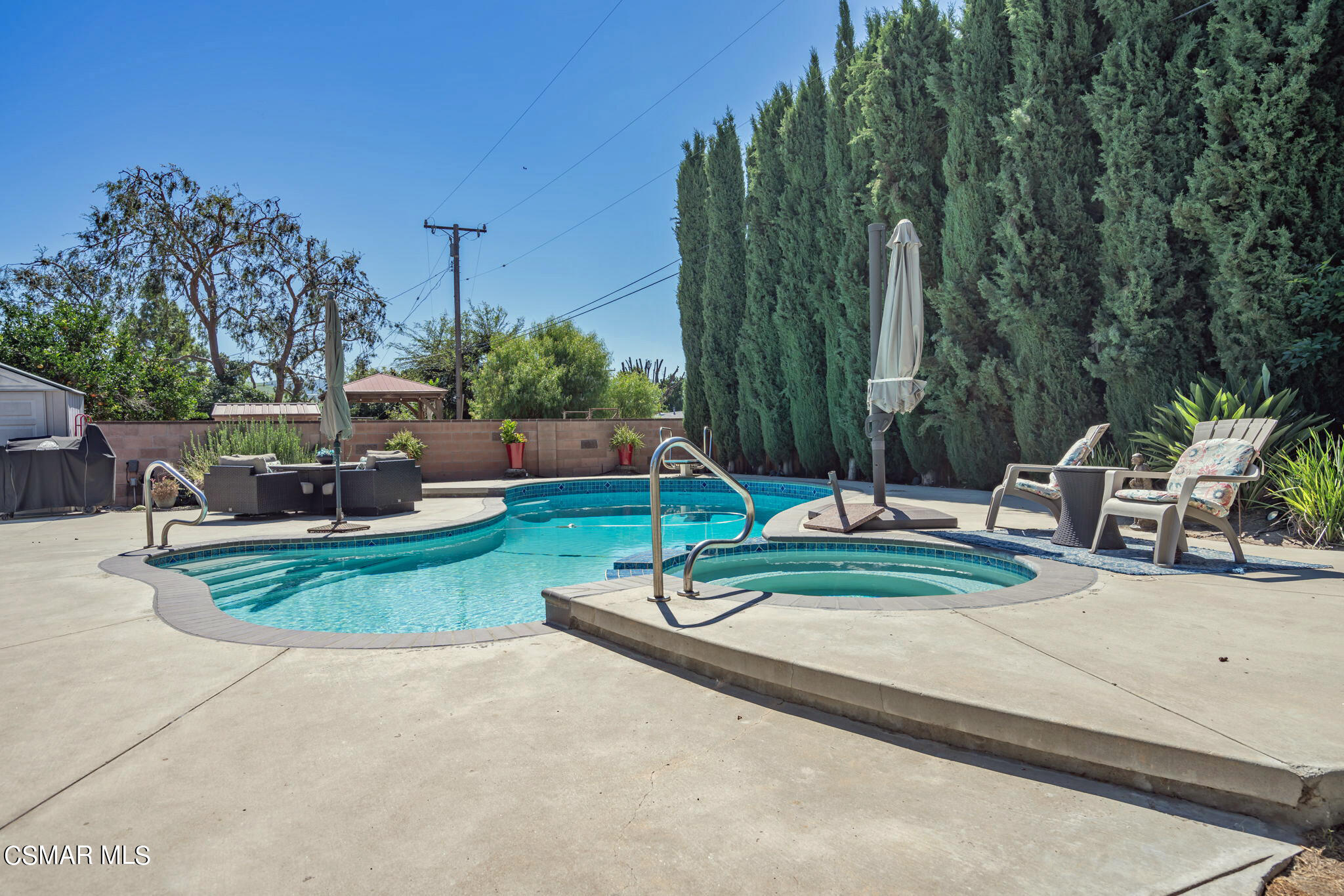 1765 Barnes Street Simi Valley, CA 93063 - Photo 25 of 30 a park with a bench and trees