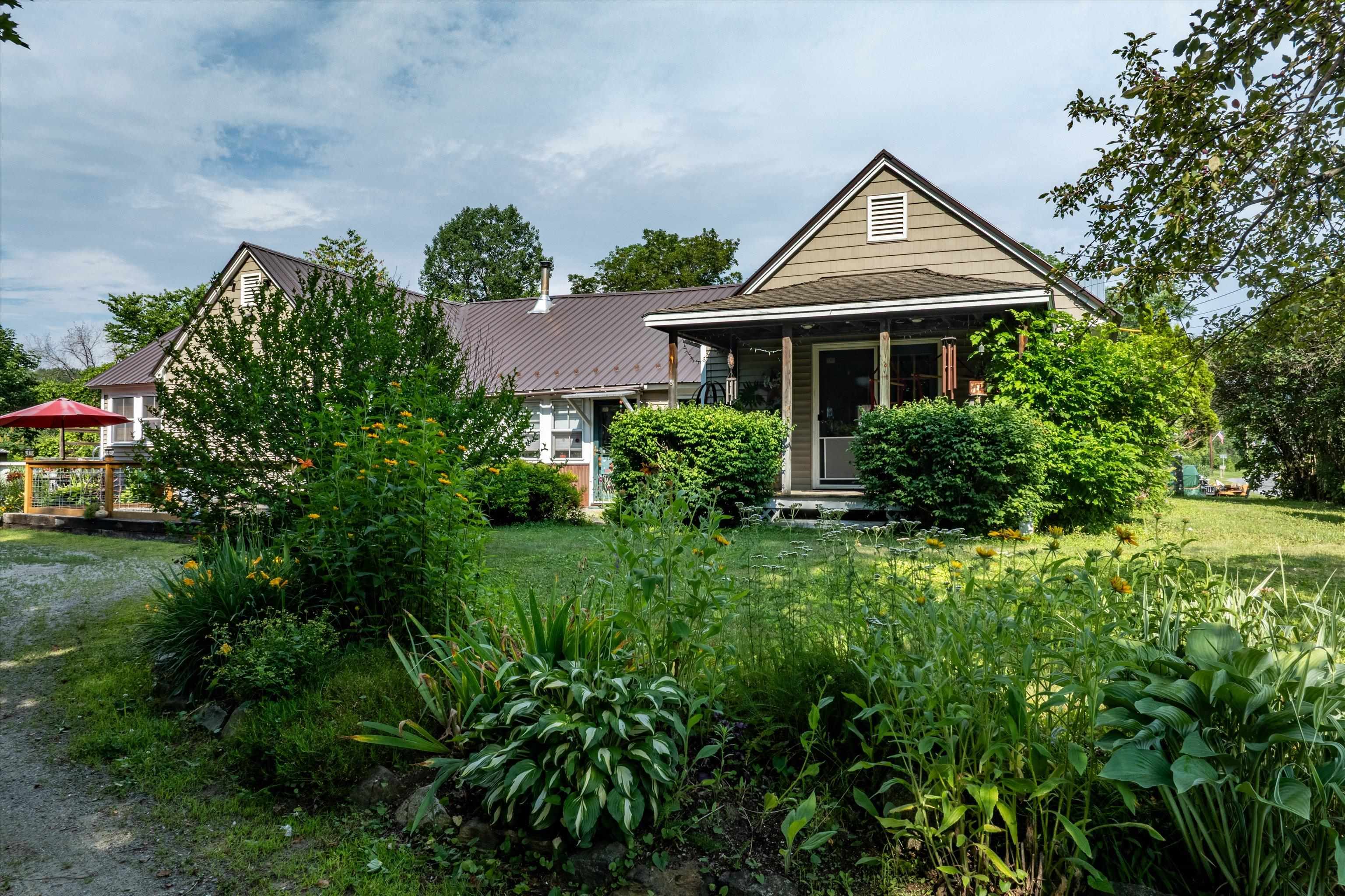 335 North Street Chester, VT 05143 - Photo 1 of 62