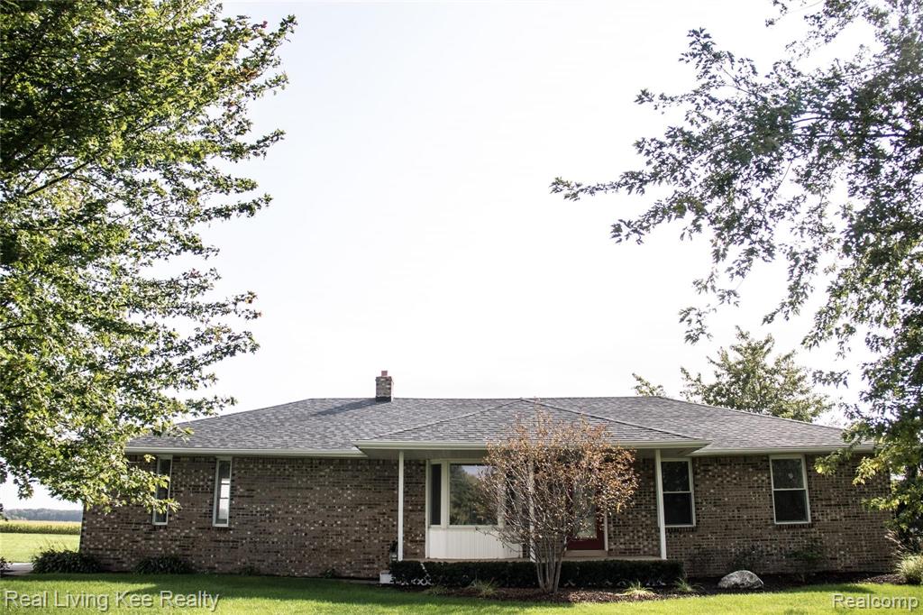 16475 Almont Road Allenton, MI 48002 - Photo 3 of 43