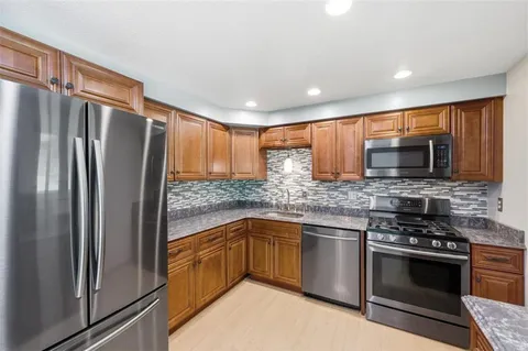 $485,000 | 18 Kohleen Drive, McKees Rocks, PA 15136