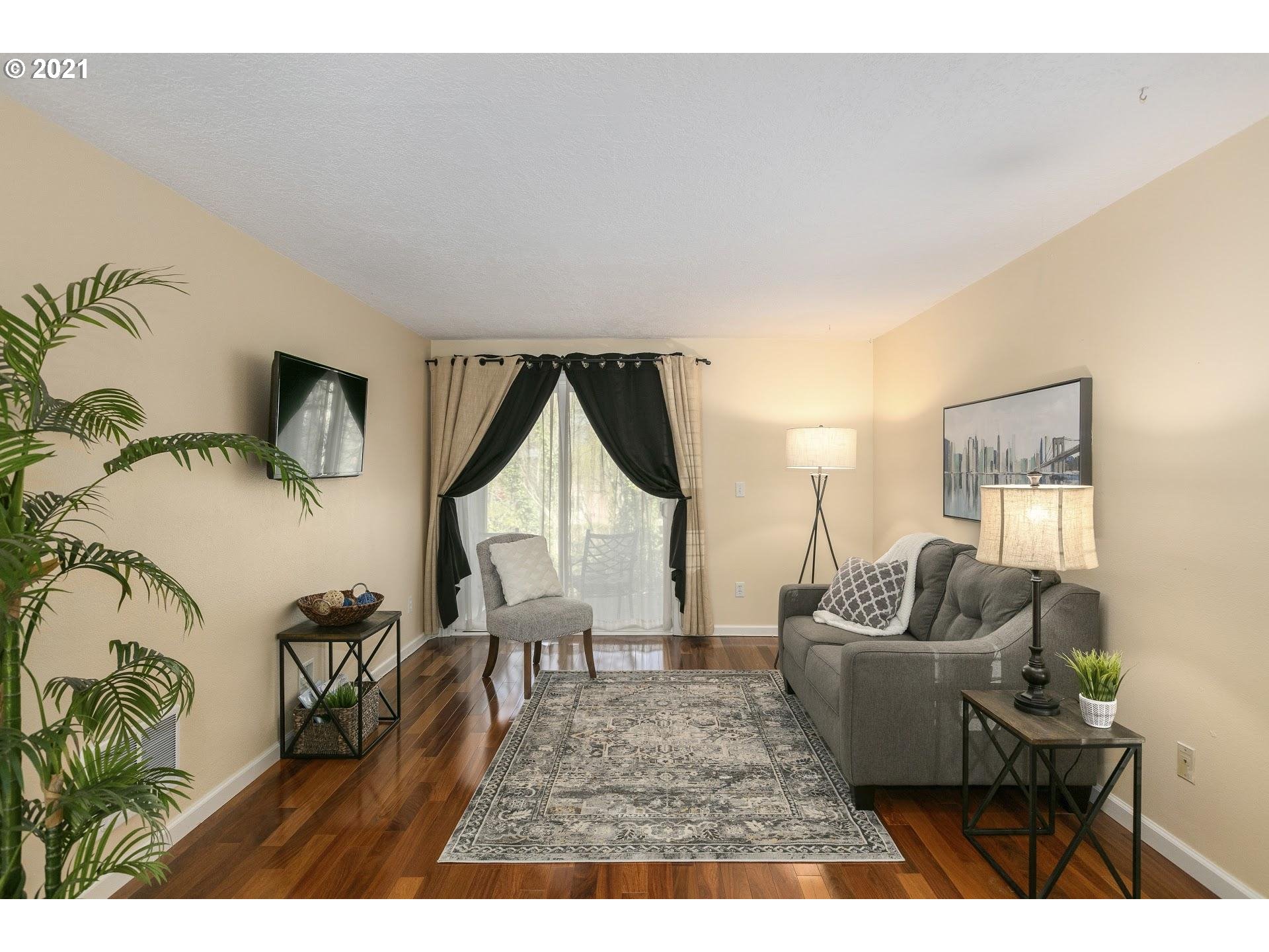 12618 Northwest Barnes Road, Unit 8 Portland, OR 97229 - Photo 5 of 29 Gallery Image 5