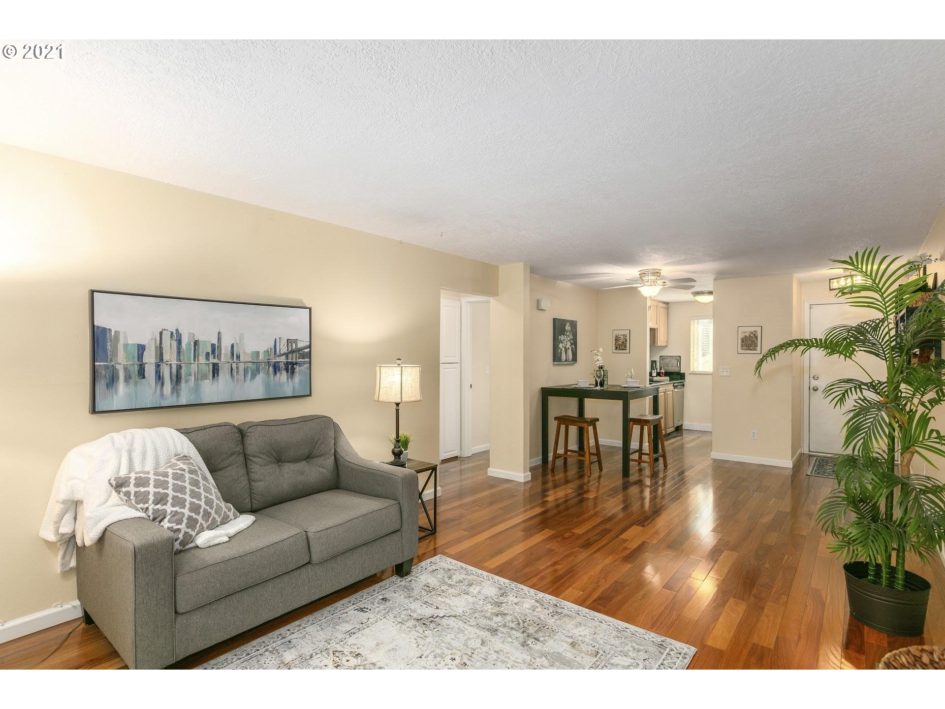12618 Northwest Barnes Road, Unit 8 Portland, OR 97229 - Photo 6 of 29 Gallery Image 6
