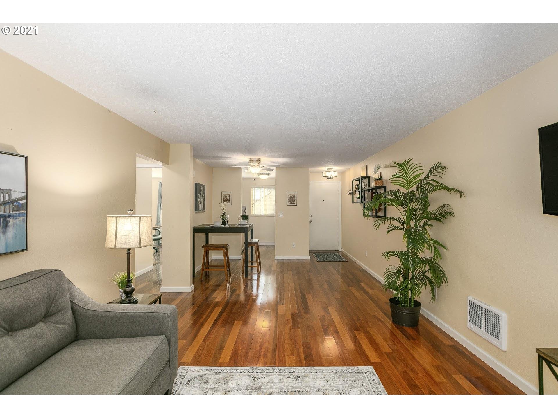 12618 Northwest Barnes Road, Unit 8 Portland, OR 97229 - Photo 8 of 29 Gallery Image 8