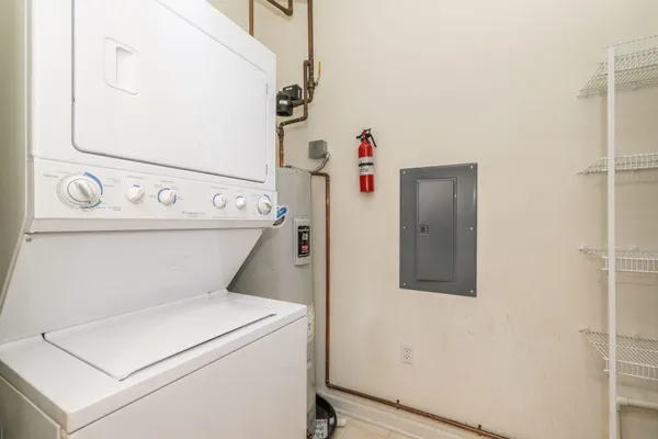 $272,500 | 1925 North Water Street, Unit 301, Milwaukee, WI 53202