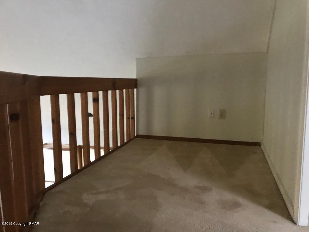 1129 Norfolk Road Tobyhanna, PA 18466 - Photo 8 of 14 a view of a hallway