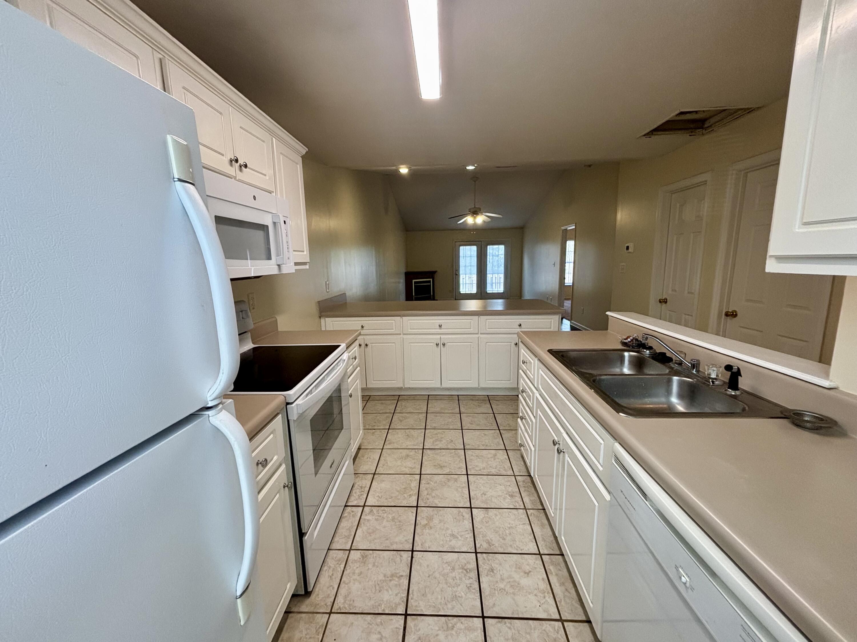 5015 Wheeler Lake Road Augusta, GA 30909 - Photo 4 of 15 IMG_1456