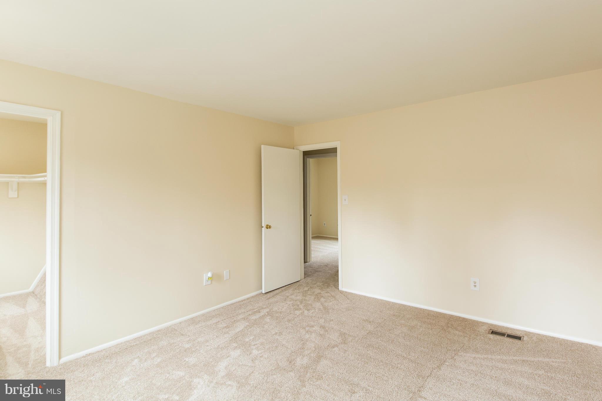 5270 Lonsdale Drive Springfield, VA 22151 - Photo 7 of 12 Bedroom (Master)