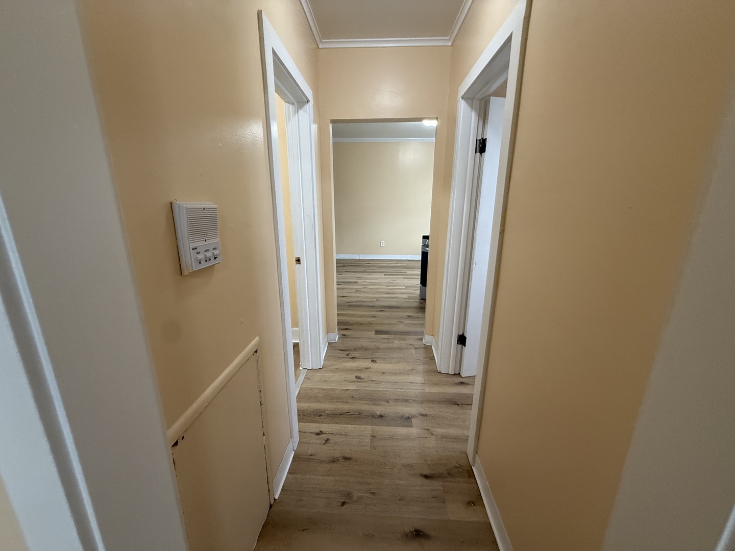 6441 West 23rd Street, Unit 14 Berwyn, IL 60402 - Photo 5 of 11 a view of a hallway