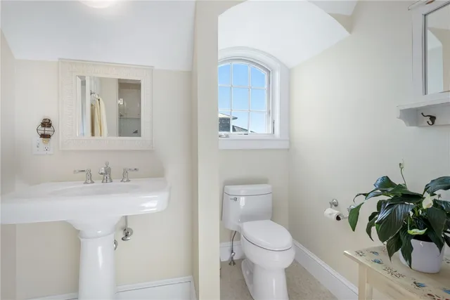 $25,000 | 591 Ocean Avenue, Newport, RI 02840