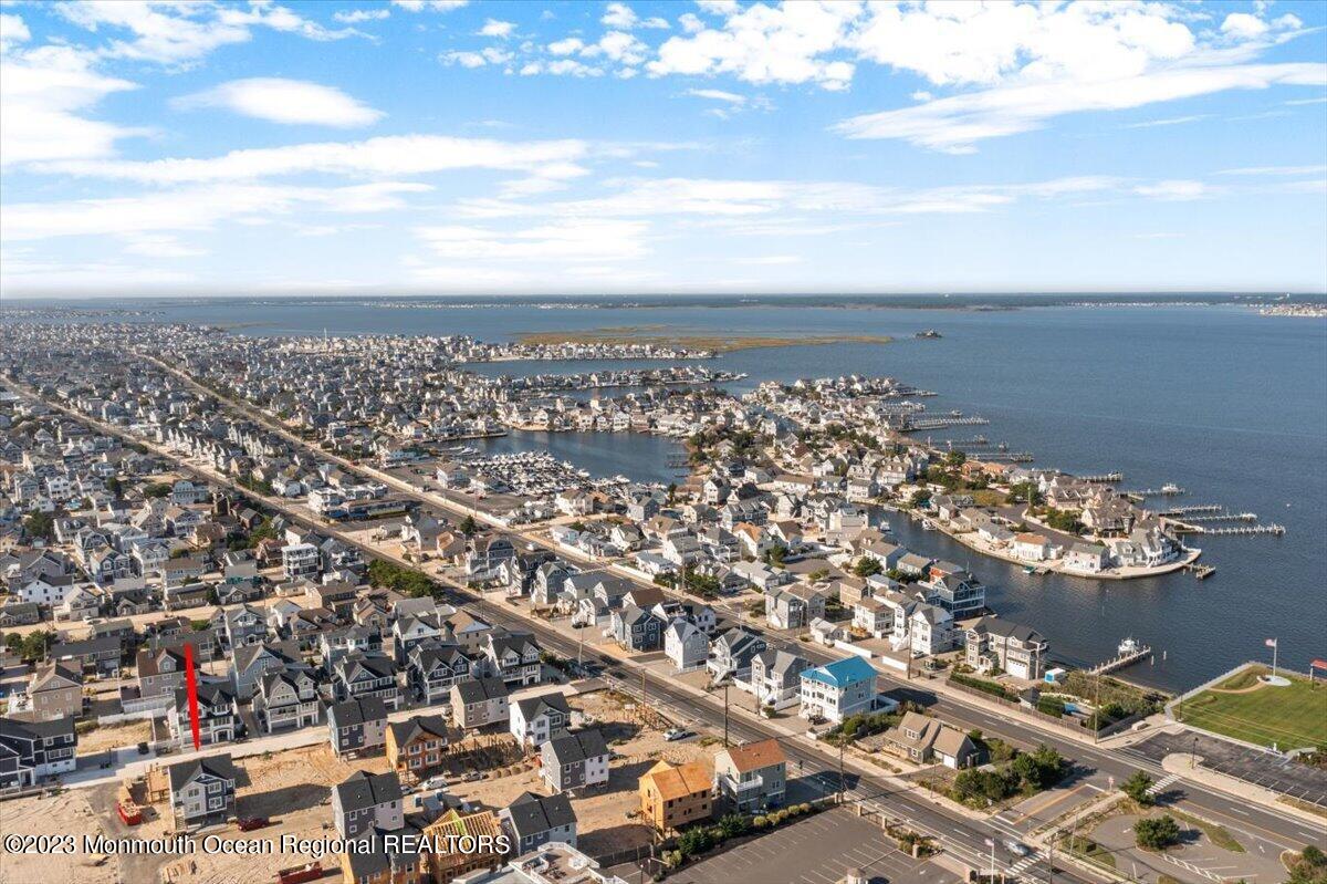 28 Shell Road, Unit 44 Mantoloking, NJ 08738 - Photo 10 of 11 03-DJI_0443_1444