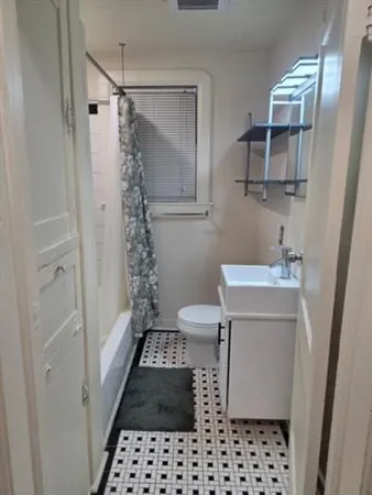 $1,100 | 506 Lafayette Street, Unit D, Gretna, LA 70053