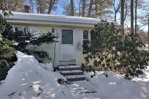 15 South Shore Road Salem, NH 03079 - Photo 2 of 11