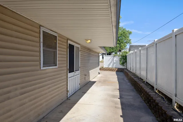 $154,000 | 637 Jackson Street, Quincy, IL 62301