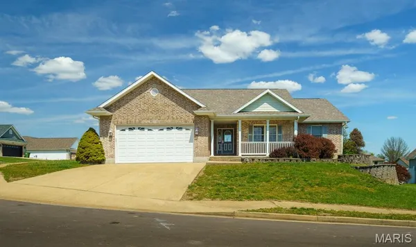 $319,900 | 1415 Overland Drive, Rolla, MO 65401