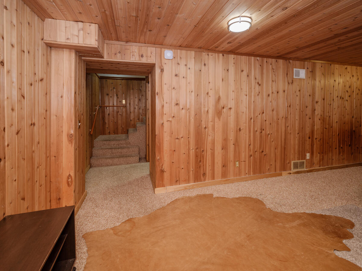 107 Inverness Court Kalamazoo, MI 49006 - Photo 16 of 24 107InvernessCt-116