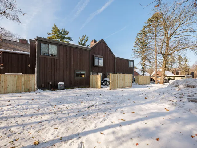 $165,000 | 107 Inverness Court, Kalamazoo, MI 49006