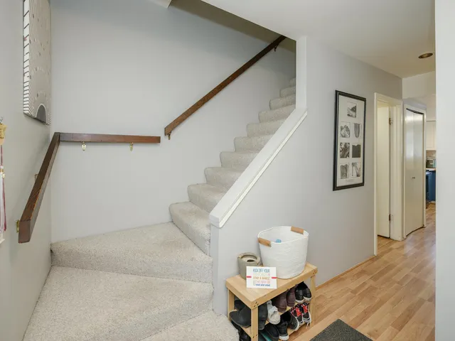 $165,000 | 107 Inverness Court, Kalamazoo, MI 49006