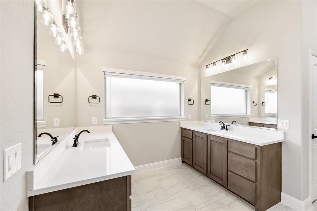 4013 Alpine Street Midlothian, TX 76065 - Photo 23 of 40