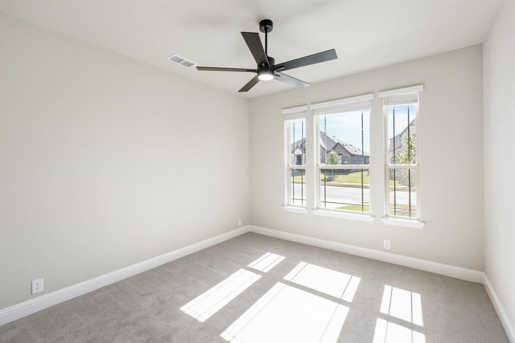 4013 Alpine Street Midlothian, TX 76065 - Photo 9 of 40