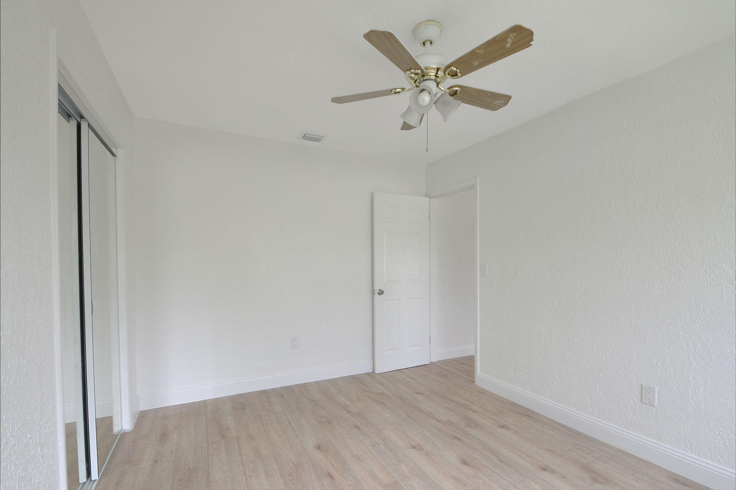 4258 Coconut Road Lake Worth, FL 33461 - Photo 27 of 50 26_duplex (26)