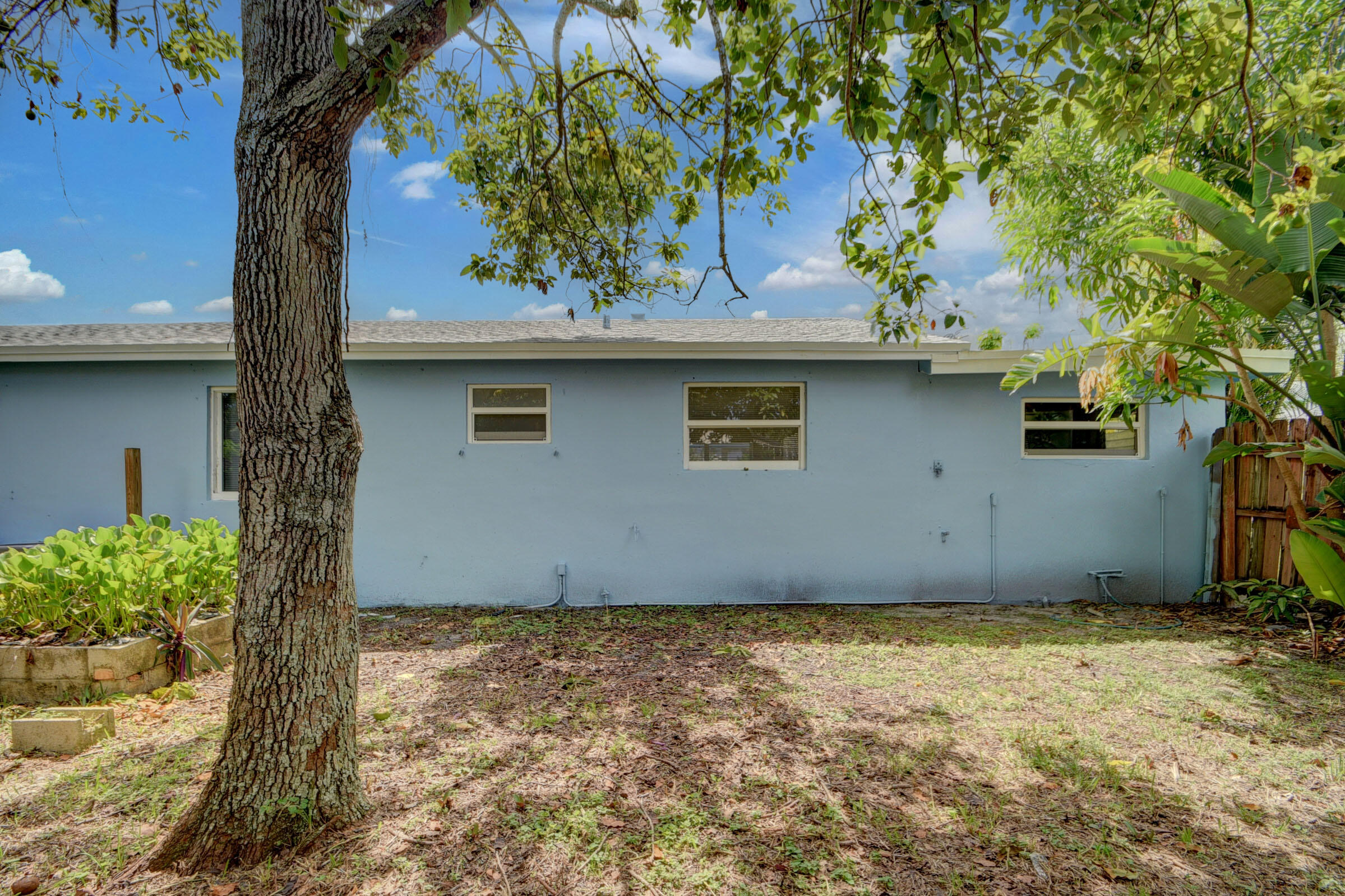 4258 Coconut Road Lake Worth, FL 33461 - Photo 32 of 50 31_duplex (31)