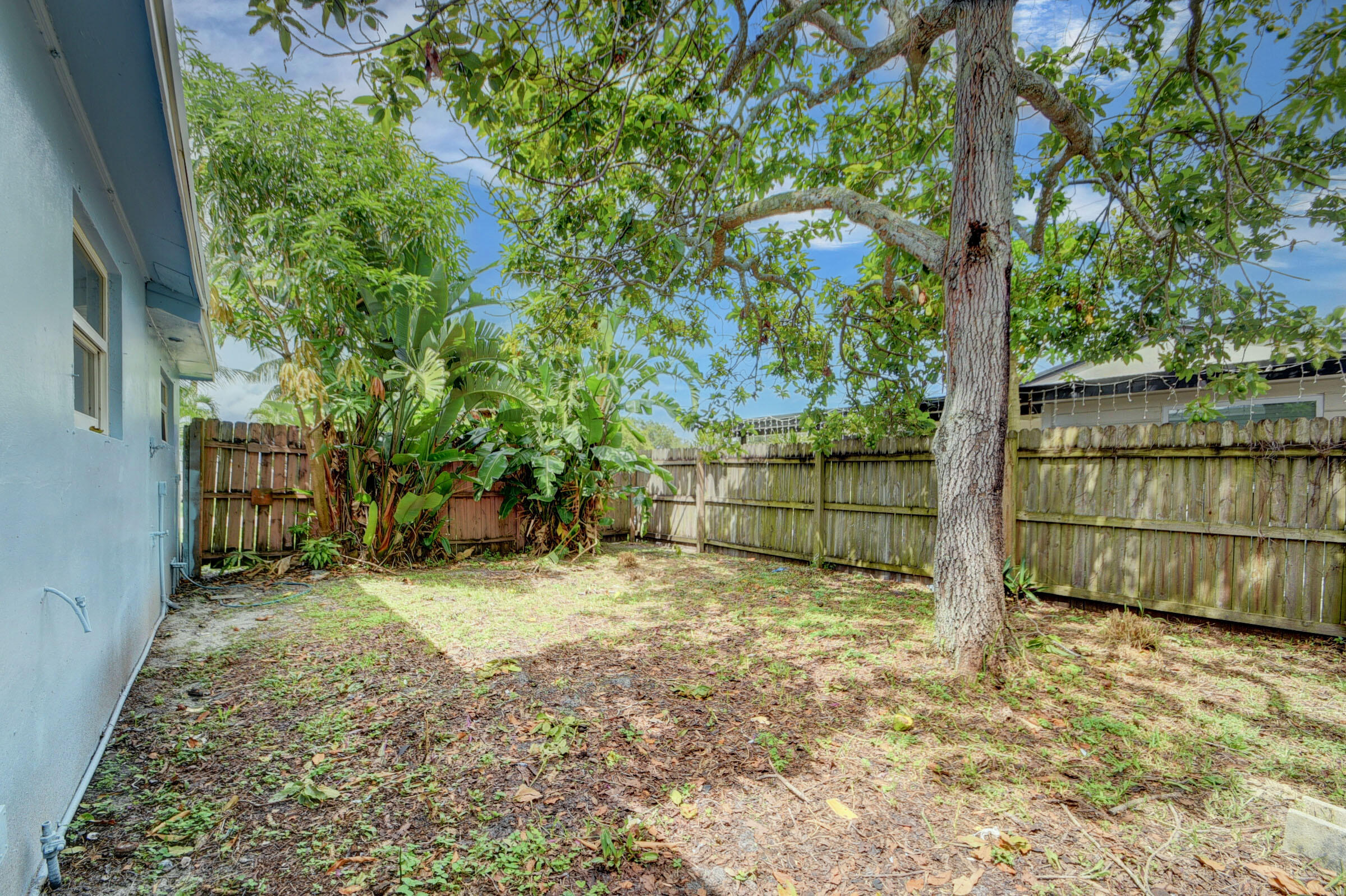 4258 Coconut Road Lake Worth, FL 33461 - Photo 34 of 50 33_duplex (33)