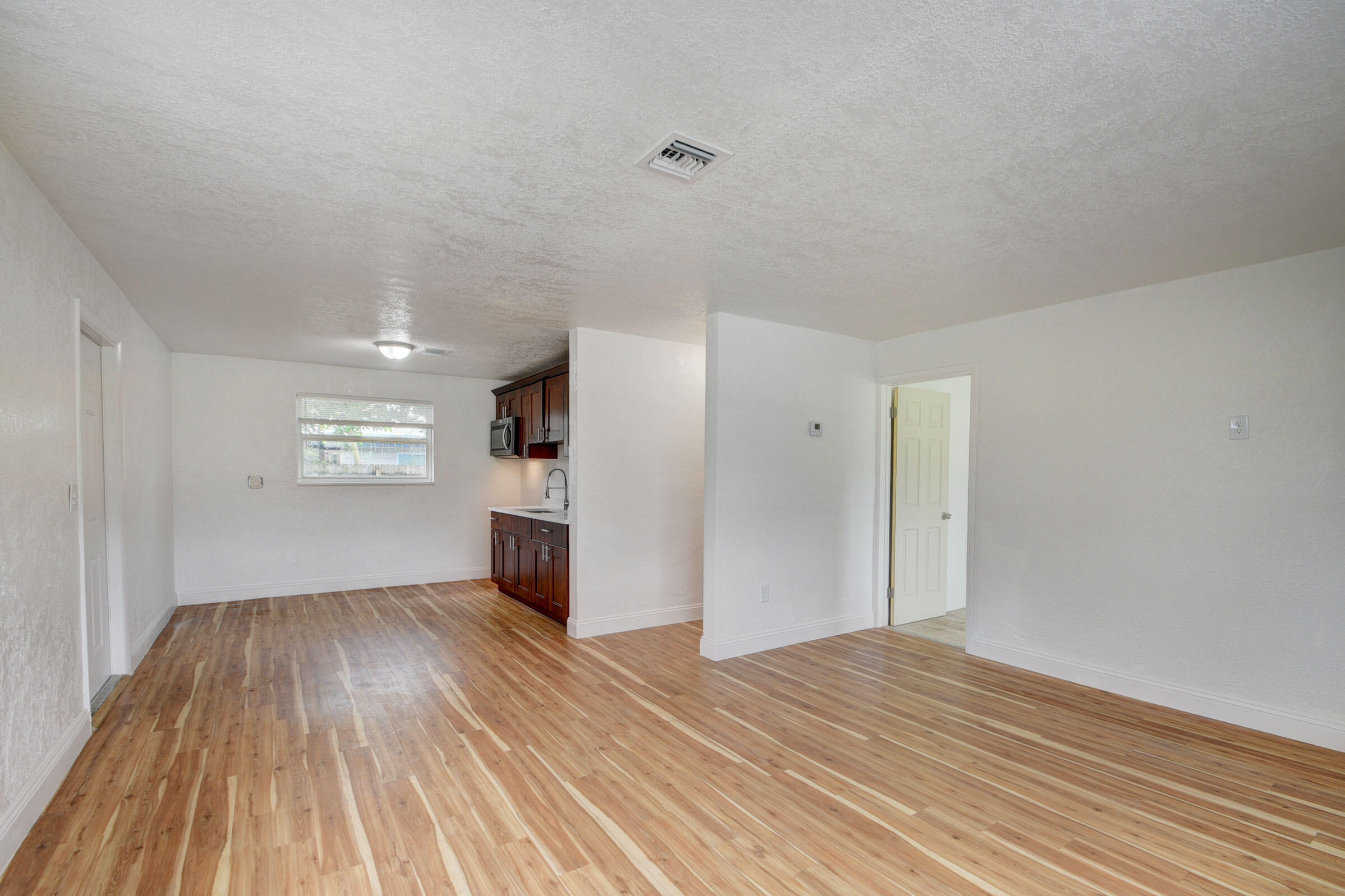 4258 Coconut Road Lake Worth, FL 33461 - Photo 7 of 50 06_duplex (6)