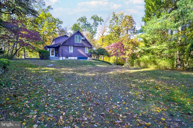 a house view with a garden space