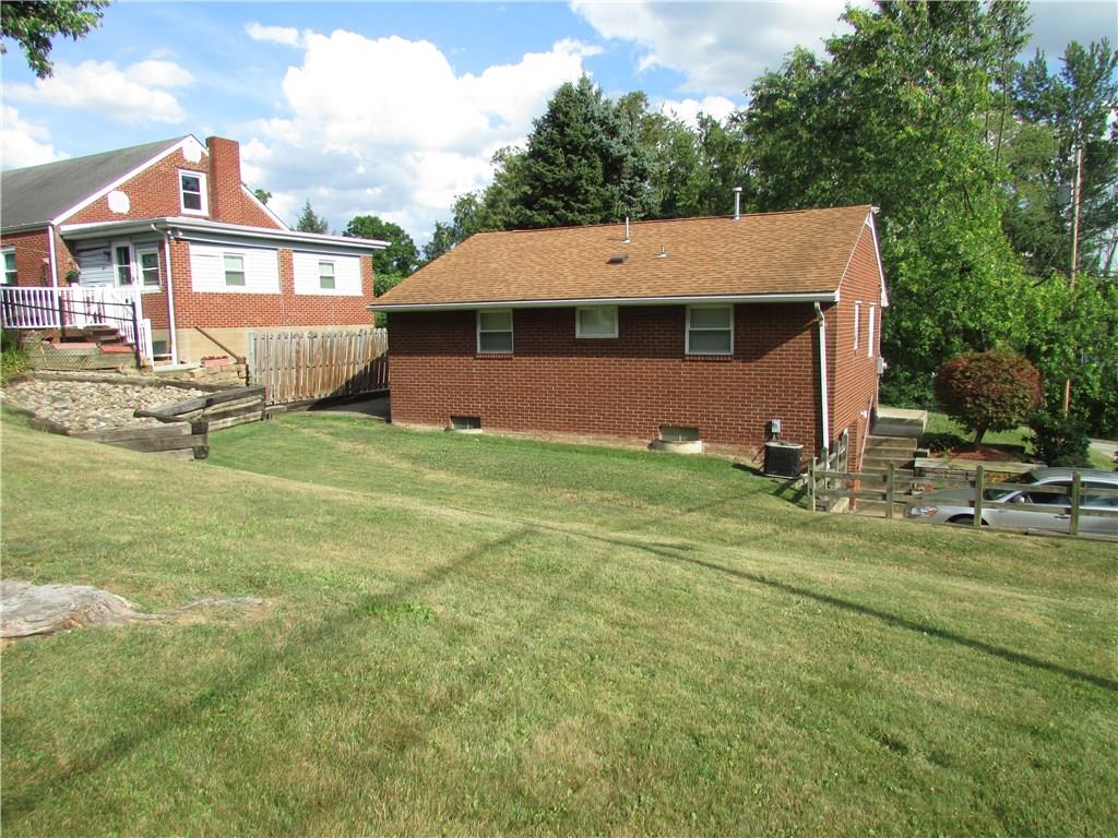 201 Lincoln Hall Road Elizabeth, PA 15037 - Photo 3 of 25 Back of house
