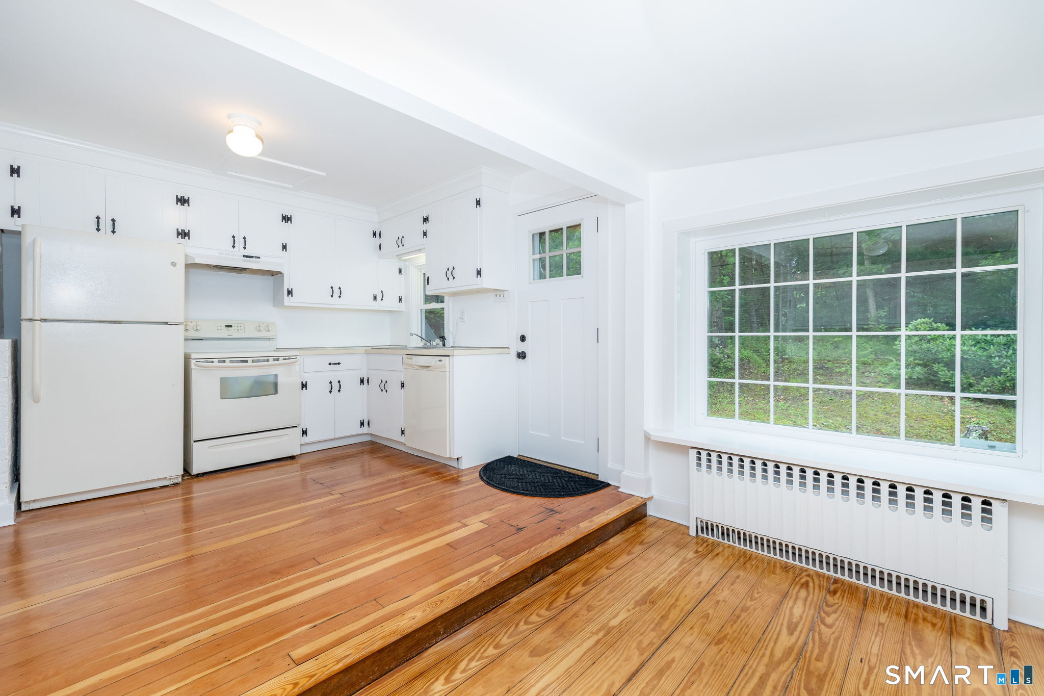 400 Thomaston Road Watertown, CT 06795 - Photo 12 of 25
